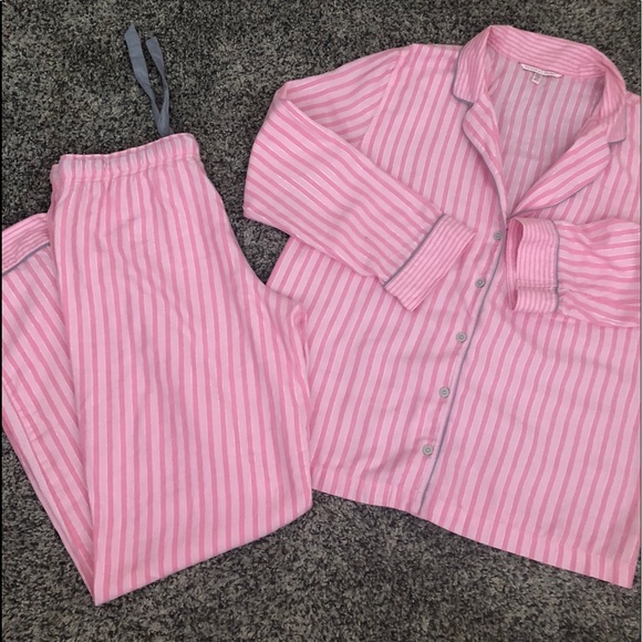 Victoria's Secret Other - Victoria’s Secret Signature PJs